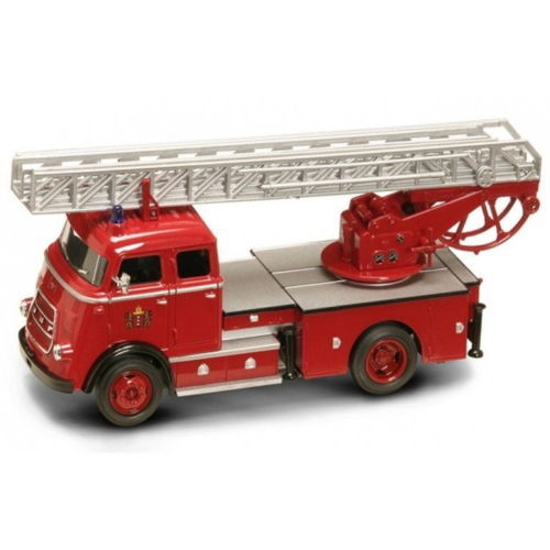 ERTL LOONEY TUNES Wb Daffy Duck Camion Pompier Fire Truck Diecast Metal