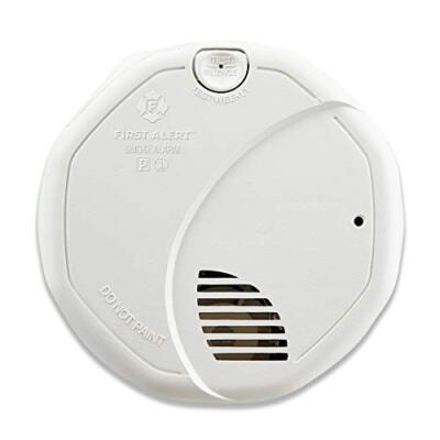 First Alert Dual-Sensor Smoke and Fire Alarm, Battery Powered, Frustration-Free