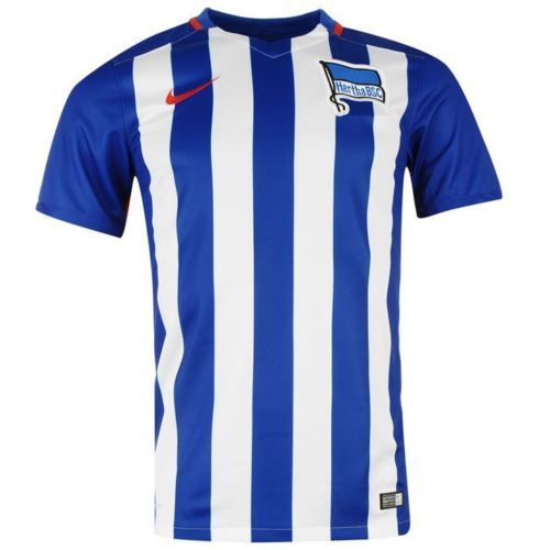 Fußball-Trikots von Hertha BSC