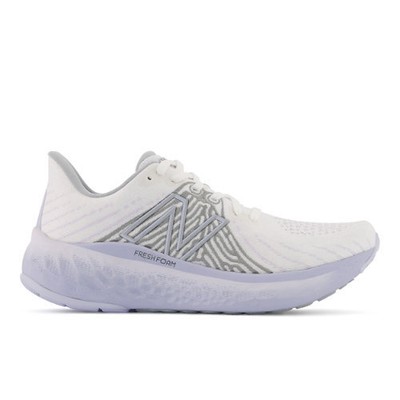 

Женские кроссовки New Balance Fresh Foam X Vongo v5, White/grey/purple