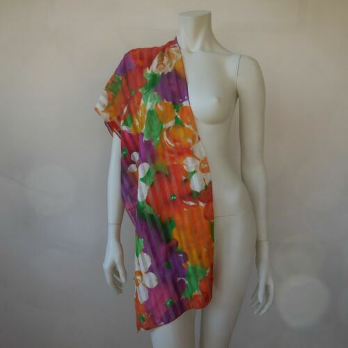Foulard En Soie De Lyon édité Par Feudor – Modèle Multicolore 73x76 Cm, Occasion Très Bon état
