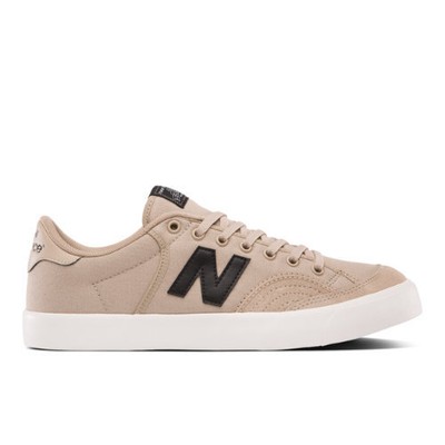 

Кроссовки унисекс New Balance NB Numeric 212 Pro Court