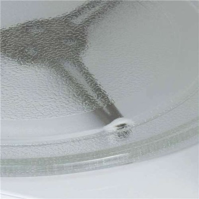 Westinghouse 1.1 Cubic Feet 1000 Watt Counter Top Microwave Oven, Black (Used)