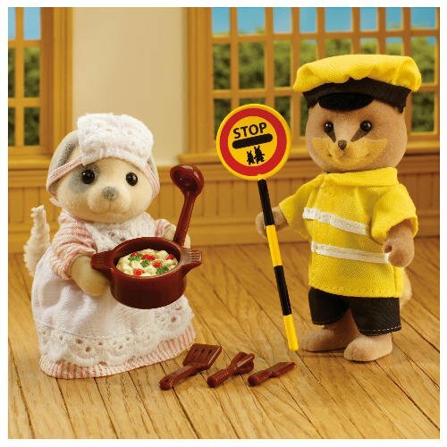 Sylvanian Families Calico Critters School Dinner Lady