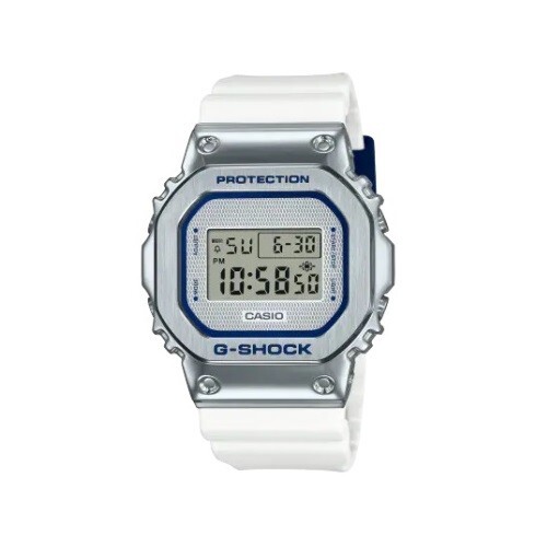 Pre-owned Casio G-shock Man Resin Band Digital Wrist Watch Gm-5600lc-7dr