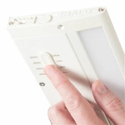 NEW HALO HU30BSC24P UNDERCABINET LED LIGHT 24" CCT SELECTABLE W/ USB CHARGER 