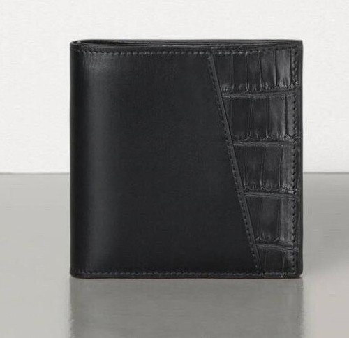 Pre-owned Bottega Veneta $750  Bi-fold Black Wallet French Leather And Alligator 583611