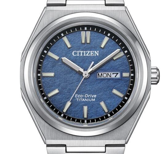 Pre-owned Citizen Watch Man Supertitanio Aw0130-85l Solar-cristal Zafiro-10 Pubs
