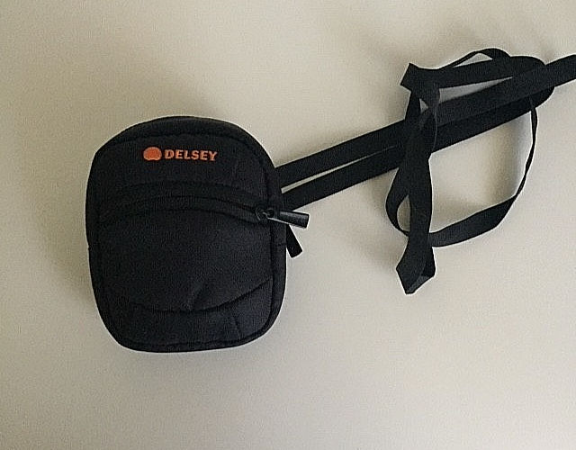 Delsey ODC‑7B Compact Camera Bag – Small Digital Point‑and‑Shoot Carry Case