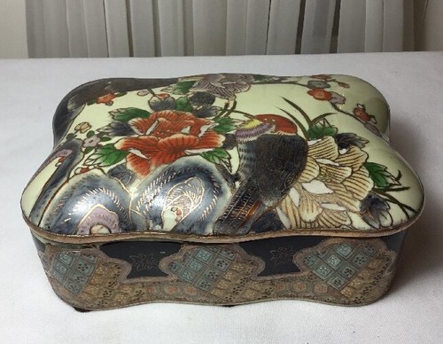 Vintage Ceramic Signed Chinese Birds & Floral Design Jewelry Box w/ Gold Trim