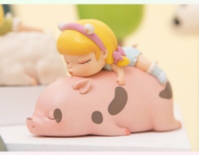 KEMELIFE Sweet Dream Kingdom Series PIG    PVC Figure Sleeping Animals NEW