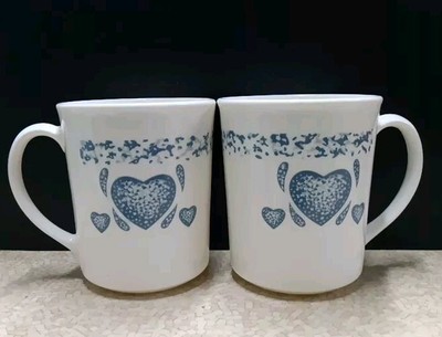 Vintage Corning Ware Corelle Blue Sponge Heart  Coffee Mugs Cups set of 2