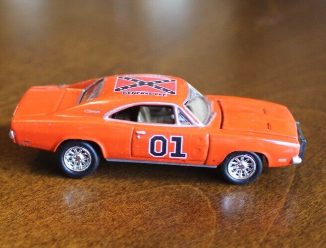 JOHNNY LIGHTNING Dukes of Hazzard 1969 DODGE CHARGER GENERAL LEE 1