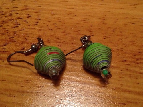 NWT Handcrafted Haitian Artisan Upcycled Paper Bead Green Classic Drop Earrings