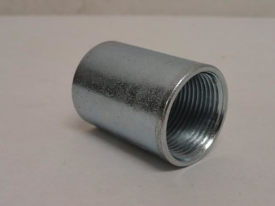 208860 New-No Box; Industry-Std 52AU66 Lot-5 Rigid Coupling; 1'' Threaded IMC