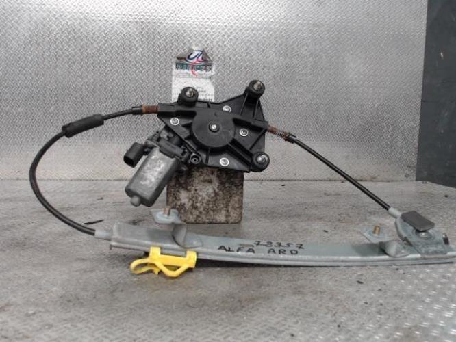 Leve Vitre Electrique Arriere Droit Alfa Romeo 156 Phase 3 Break 60695866