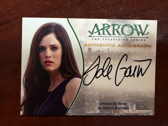 Arrow Season 1 : Jessica De Gouw as Helena Bertinelli Auto Card A18a