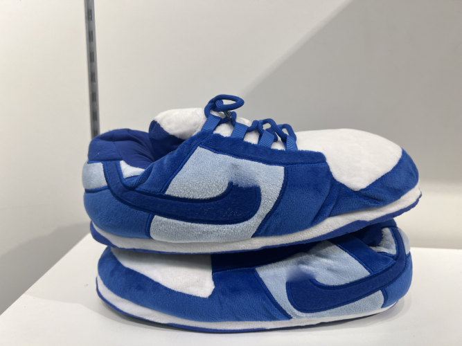 Sneaker Slippers in Blue Dunks Look – Comfy adult AJ slippers - Us Stock