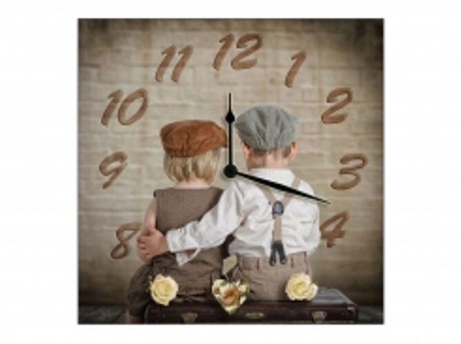 Orologio Da Parete Quadrato Quarzo The Promise Dimensioni 30x30cm sus