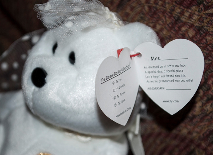 TY Beanie Baby 2001 Mrs. The Bride Anniversary Teddy Bear plush - tag with poem!
