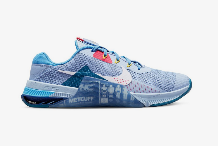 Blue top nike metcon