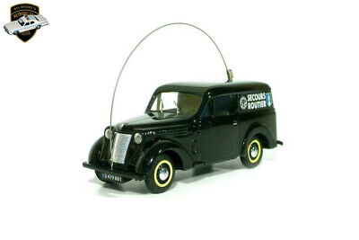 RENAULT JUVAQUATRE 1950- Gendarmerie Secours routier France 1/43 ELIGOR 101029
