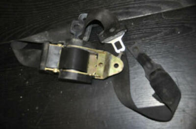 1) DH-23 BMW 72112257668 OEM Used SEAT BELT RETRACTOR RIGHT FRONT AUTOFLUG AFK