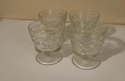 Set of 4 Anchor Hocking Wexford Footed Sundae Glasses