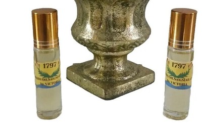 1797 Unisex Roll On Body Oil .33 Oz