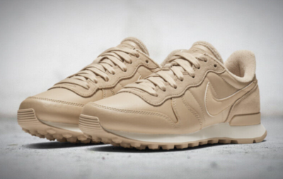 Nike internationalist womens white sale