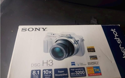 Sony Cybershot DSC-H3 Camera Battery Charger Instructions Box Accessories