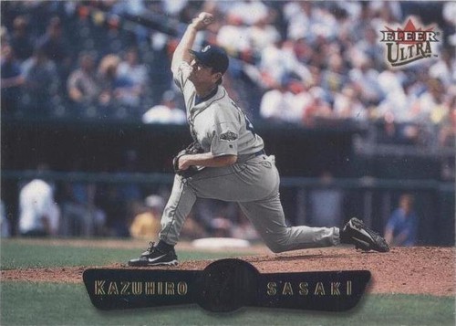 2002 Fleer Ultra - Kazuhiro Sasaki #22