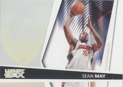 2005-06 Topps Luxury Box - Sean May #137