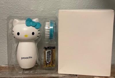 HELLO KITTY Proactiv CLEANSING BRUSH LIMITED EDITION
