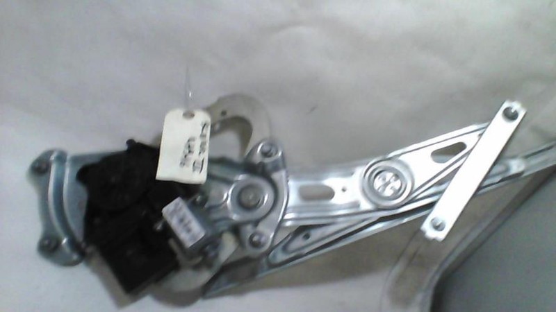 Leve Vitre Electrique Arriere Droit Renault Scenic 3 Phase 1 827303178r