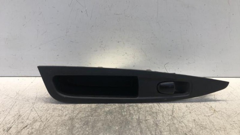 Interrupteur De Leve Vitre Arriere Gauche Nissan Qashqai 2 Phase 1 254114ce0a
