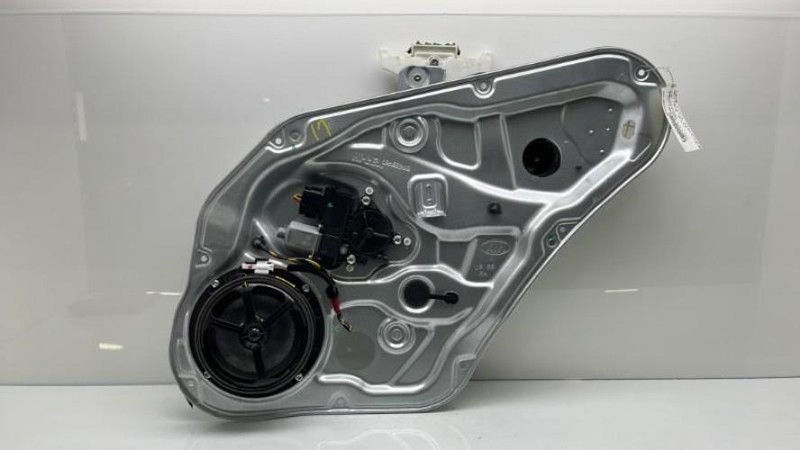 Leve Vitre Electrique Arriere Droit Kia Sorento 2 Phase 2 834022p000