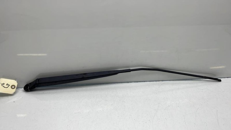 Bras Essuie Glace Avant Droit Renault Clio 3 Phase 2 7701061596