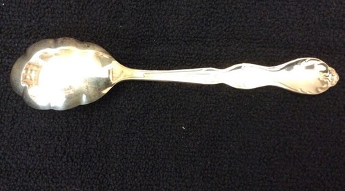 Wm. Rogers CAMELOT aka MELODY Silver Plate Sugar Shell