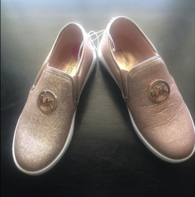 NEW MICHAEL KORS MK LOGO GIRLS ROSE GOLD TENNIS SHOES FASHION SNEAKERS SIZE 4