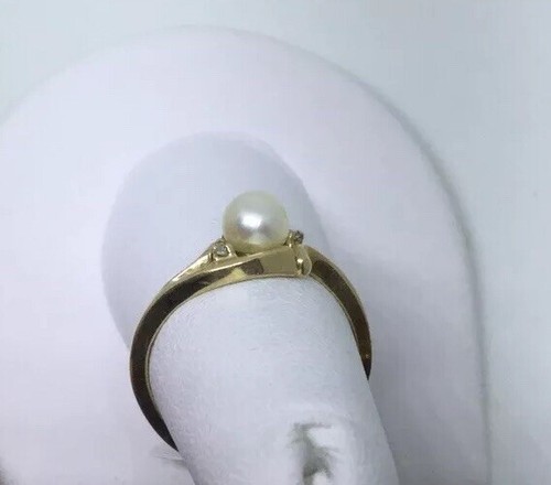Pearl Diamond Ring 10 Karat Yellow Gold Size 6 1/2 White 5.4 Mm Pearl