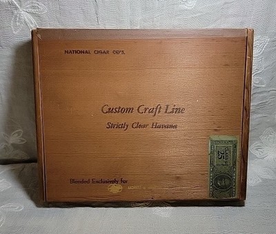 Vintage National Cigar Co's Custom Craft Line Cigar Box EUC