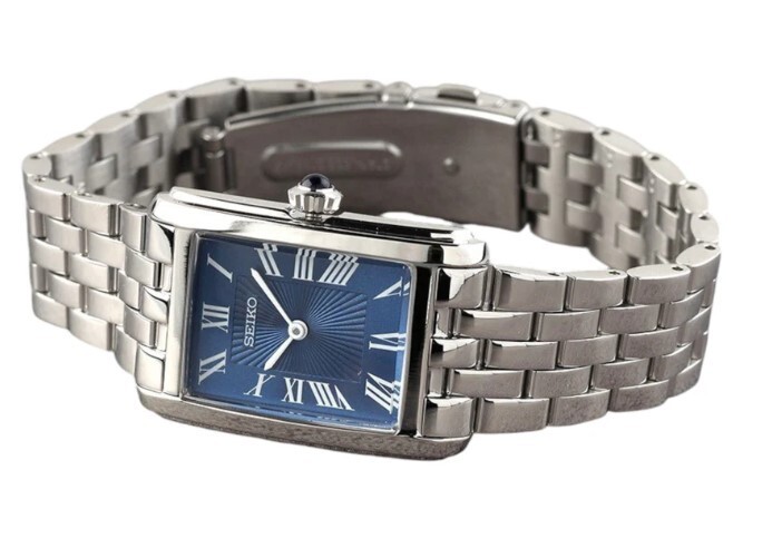 Pre-owned Seiko Rectangular Blue Dial Stainless Steel Quartz Women's Watch Swr085p1