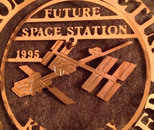 KENNEDY SPACE CENTER 1995 Future Space Station Nations Treasures Ornament 24K