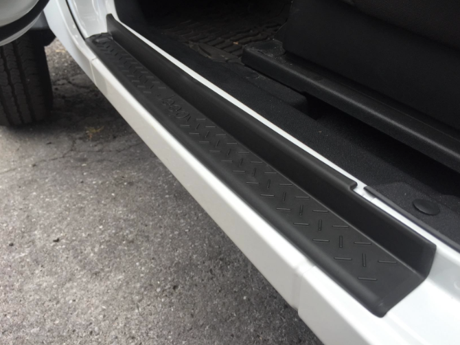 4PCS FIT Jeep Wrangler JK 20072017 Door Sill Plate Entry Guards