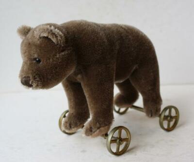 Steiff Teddy Bear on Metal Wheels Mohair Replica 1905 Museum