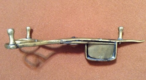 ANTIQUE SOLID BRASS SCISSOR LIKE CANDLE SNUFFER WITH SOLID BRASS TRAY