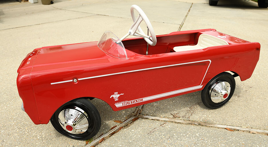 Купить Детский педальный автомобиль Original 1964 AMF Mustang Metal ...