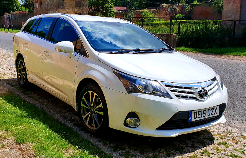 Toyota avensis stance