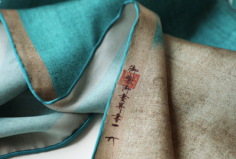 43 inch square Scarf 100% Silk Women neckerchief Shawl Wrap green MY1